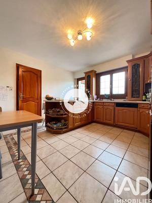 Maison - 180 m² - 5 pièces