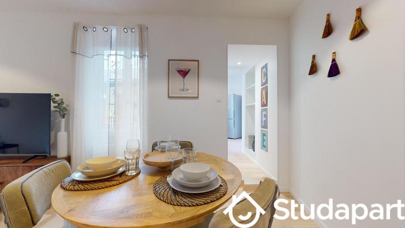 Chambre - 11 m² - 1 pièce