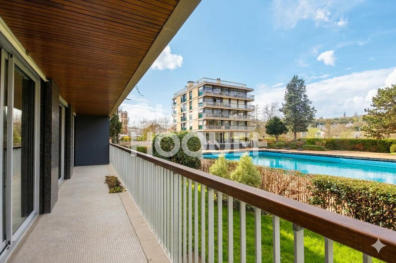 Appartement - 133 m² - 6 pièces