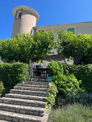 Maison - 160 m² - 5 pièces