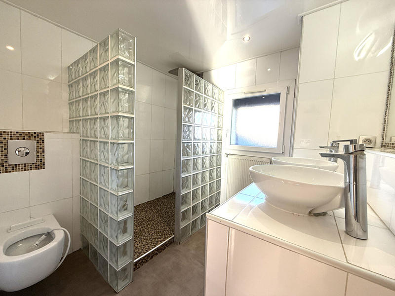 Maison - 98 m² - 4 pièces