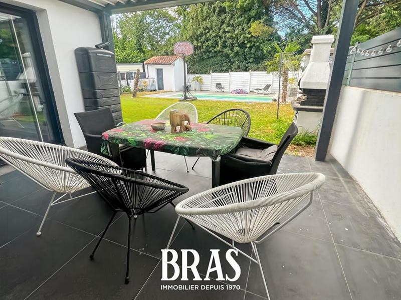 Maison - 157 m² - 6 pièces