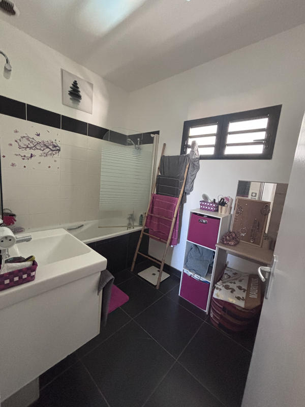 Villa - 85 m² - 3 pièces