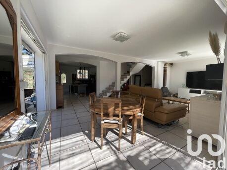 Maison - 138 m² - 5 pièces