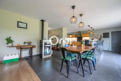 Maison - 137 m² - 6 pièces