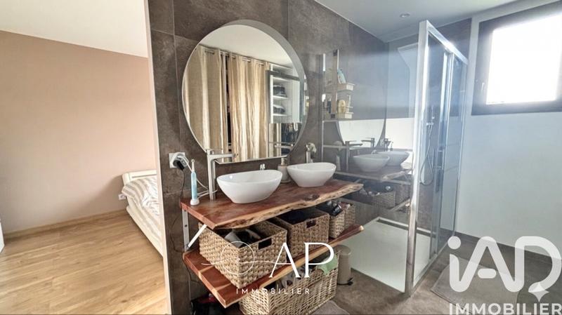 Maison - 117 m² - 5 pièces