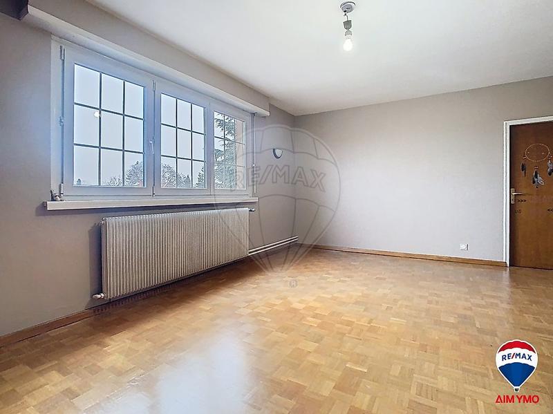 Maison - 219 m² - 8 pièces