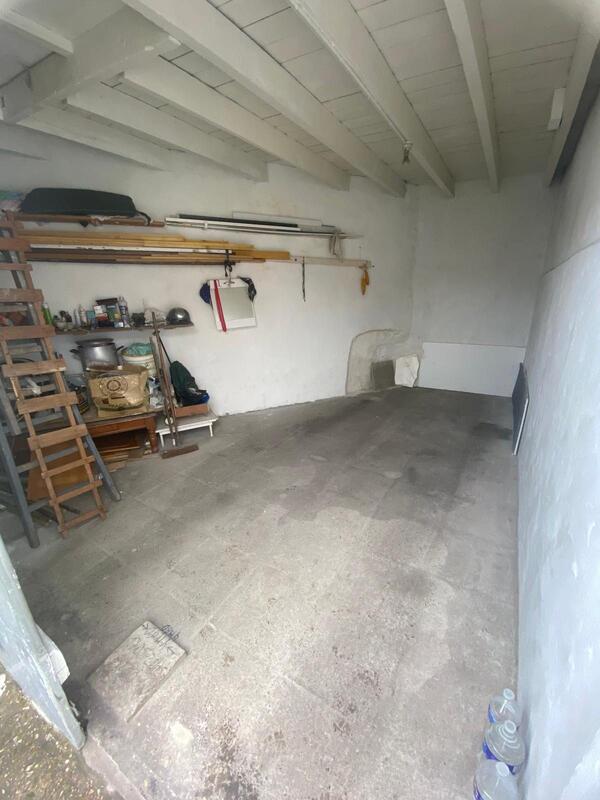 Parking / Garage - 15 m²