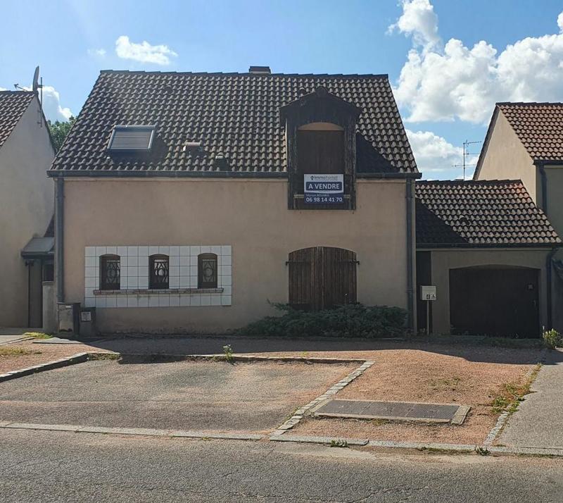 Maison - 91 m² - 4 pièces