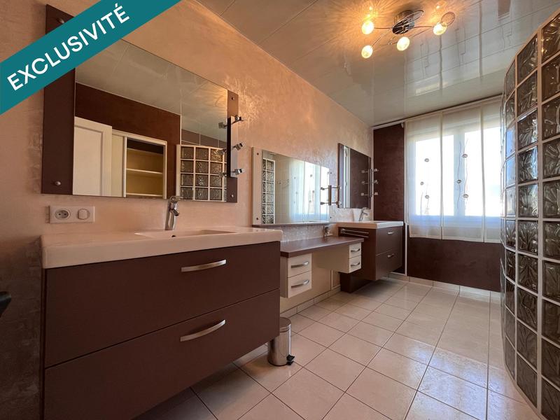 Maison - 182 m² - 6 pièces
