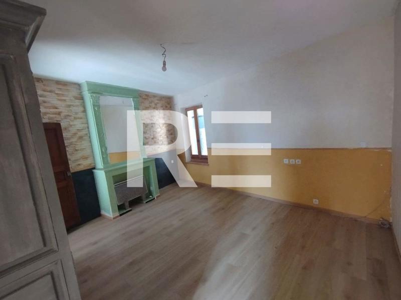 Immeuble - 93 m² - 4 pièces