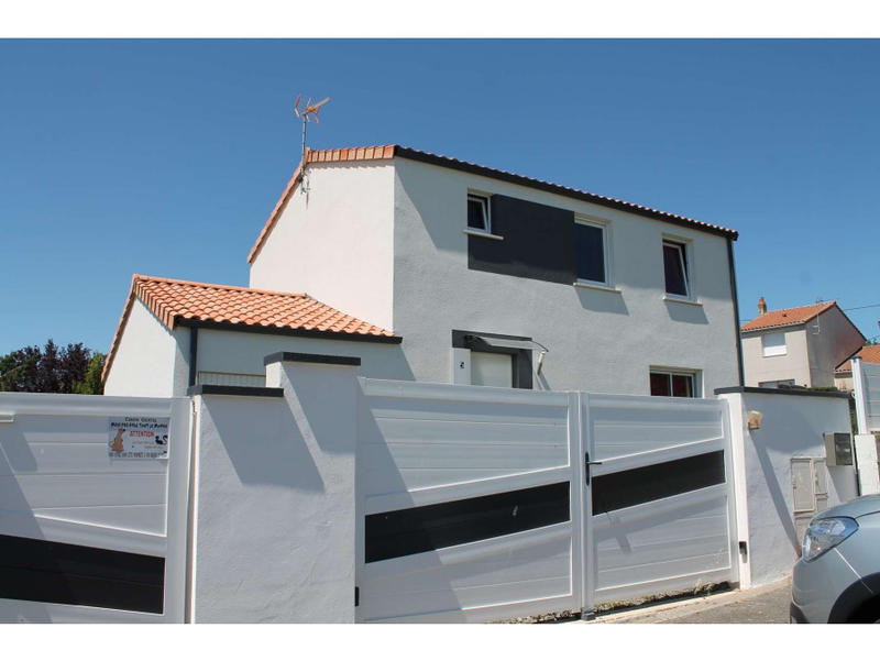 Maison - 110 m² - 6 pièces