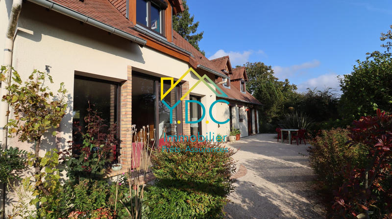 Maison - 162 m² - 8 pièces