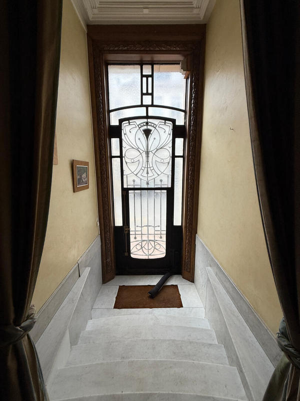 Maison - 337 m² - 8 pièces