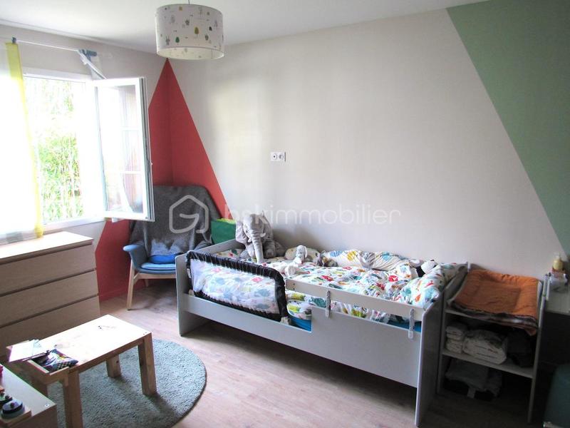 Maison - 177 m² - 9 pièces