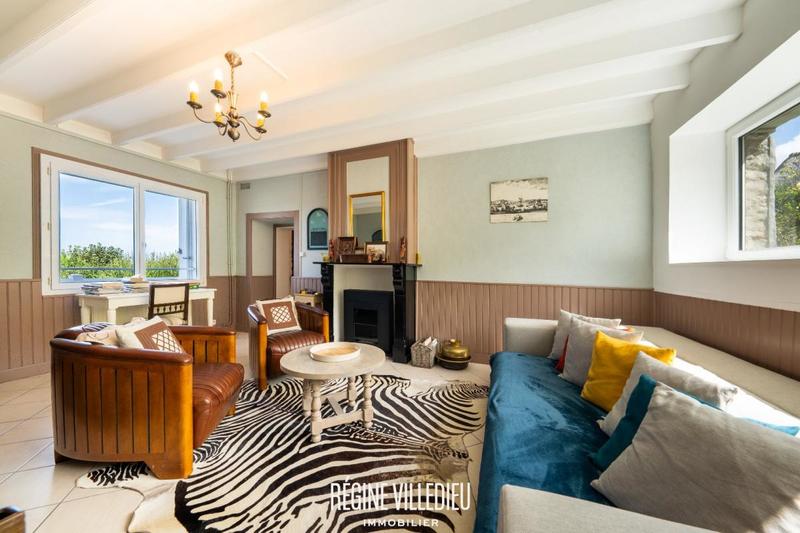 Maison - 92 m² - 5 pièces