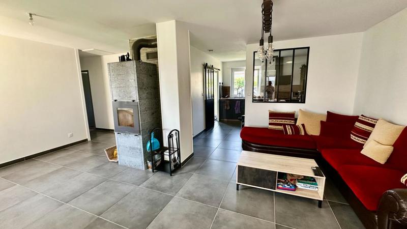 Maison - 98 m² - 5 pièces