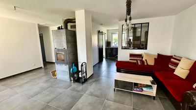 Maison - 98 m² - 5 pièces