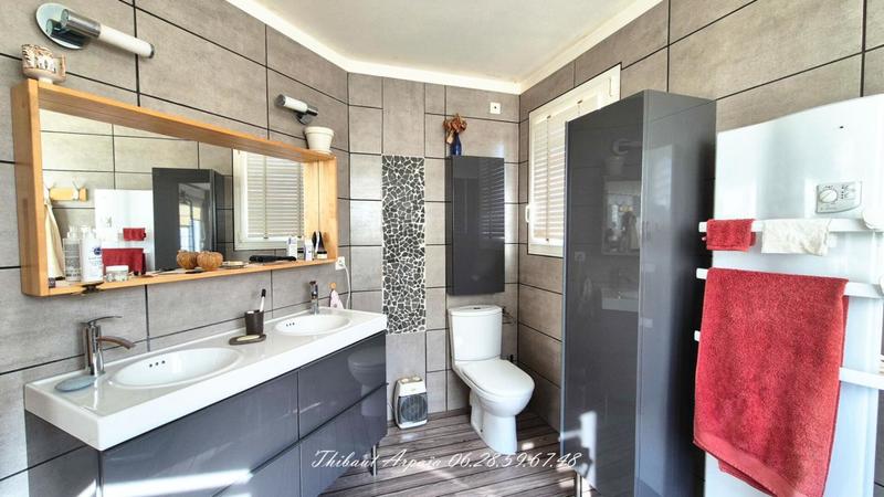 Maison - 140 m² - 5 pièces