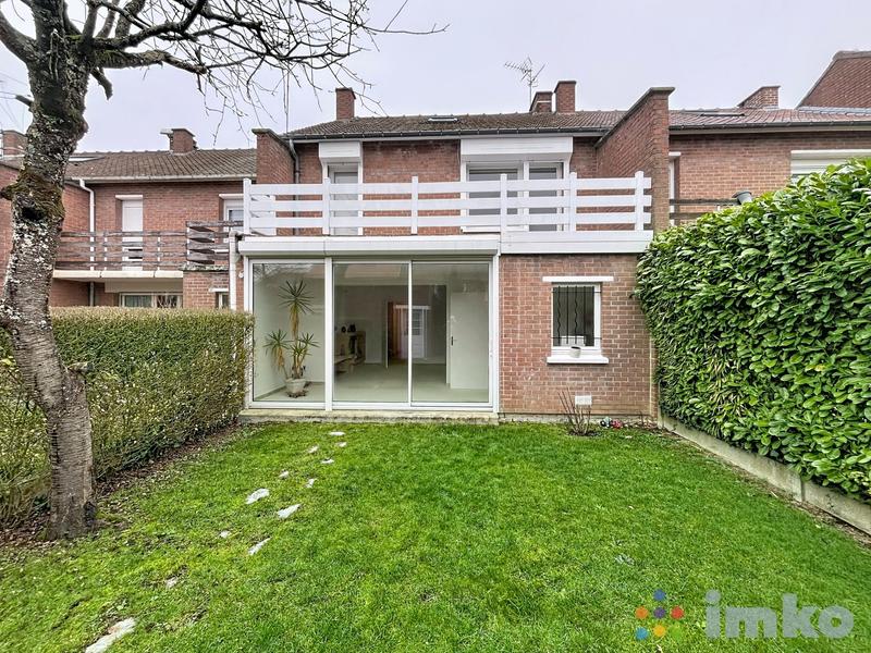 Maison - 97 m² - 4 pièces