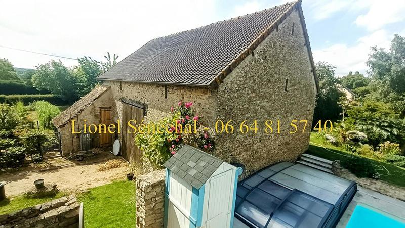 Demeure - 240 m² - 12 pièces