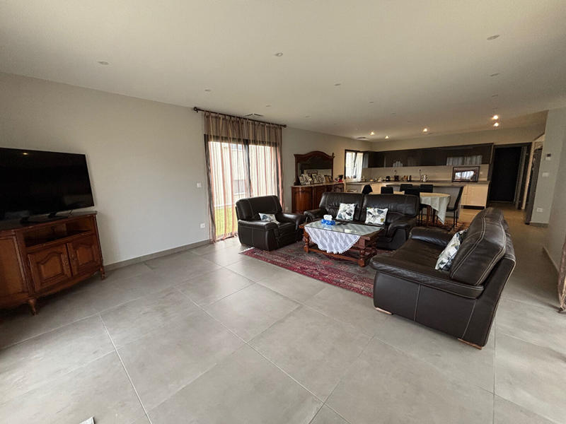 Maison - 157 m² - 5 pièces