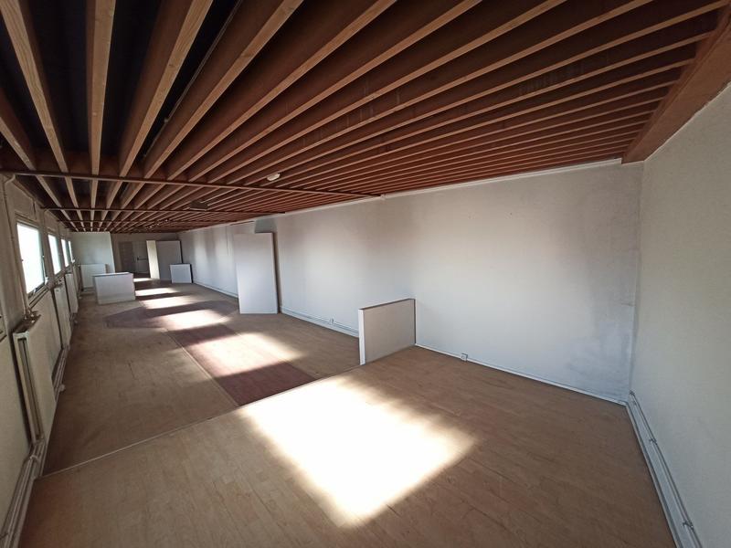 Bureau - 210 m²