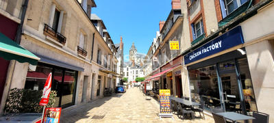 Fonds de commerce - 180 m²