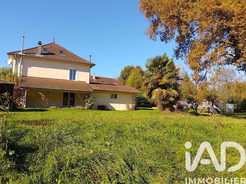 Maison - 198 m² - 6 pièces