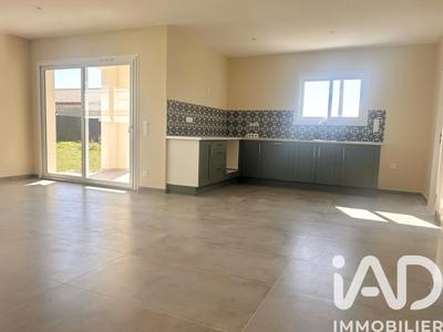 Maison - 99 m² - 4 pièces