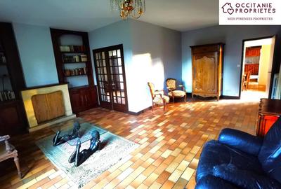 Villa - 170 m² - 9 pièces