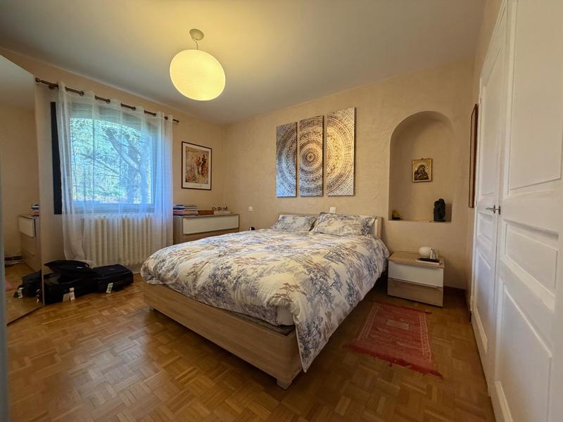 Villa - 200 m² - 8 pièces