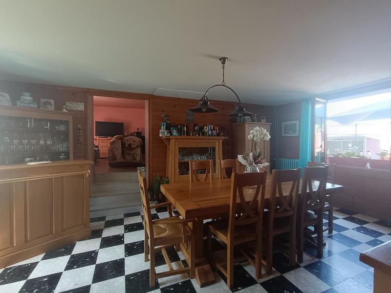 Maison - 140 m² - 4 pièces