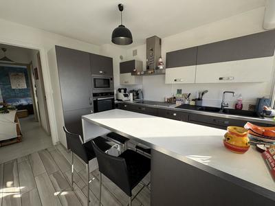 Appartement - 77 m² - 4 pièces