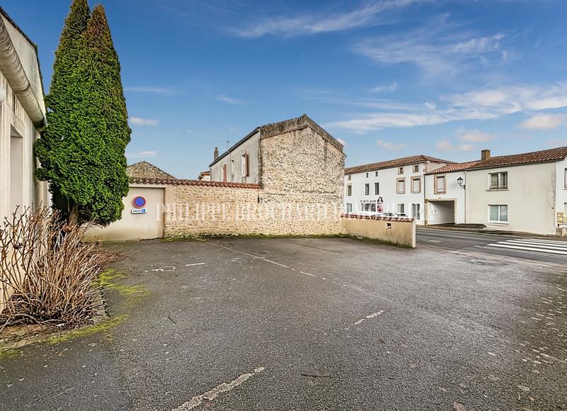 Local d'activités - 139 m² - 6 pièces