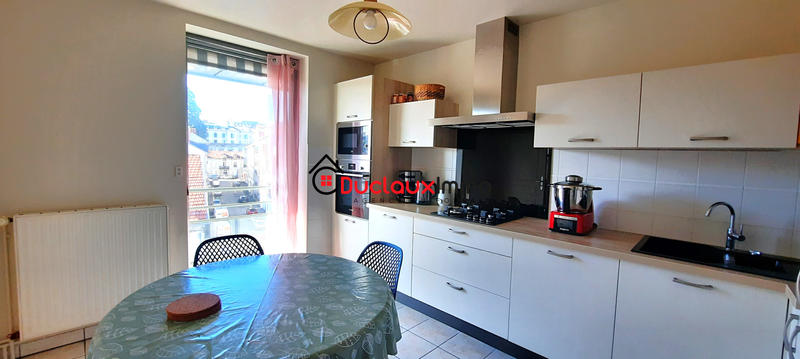 Appartement - 77 m² - 3 pièces