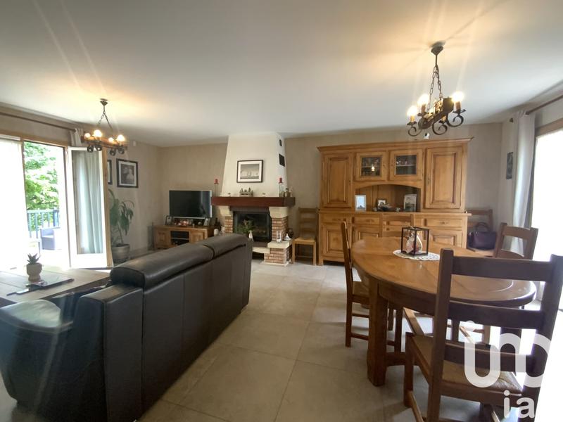 Maison - 97 m² - 5 pièces