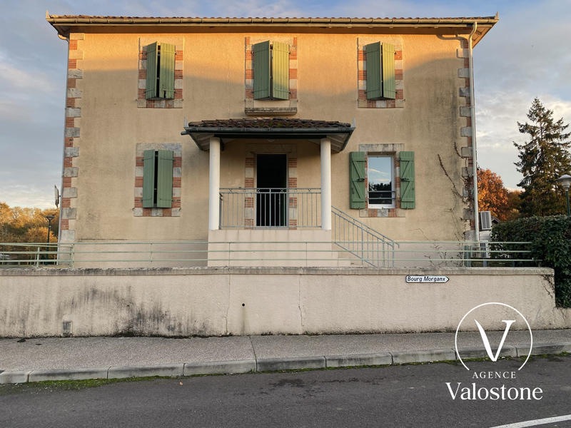 Appartement - 100 m² - 4 pièces