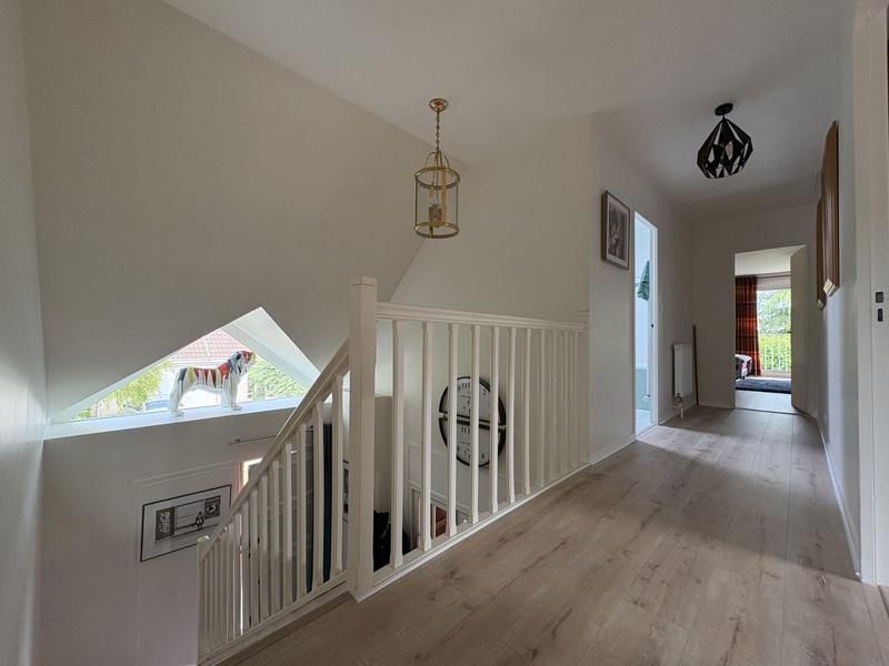 Maison traditionnelle - 226 m² - 8 pièces