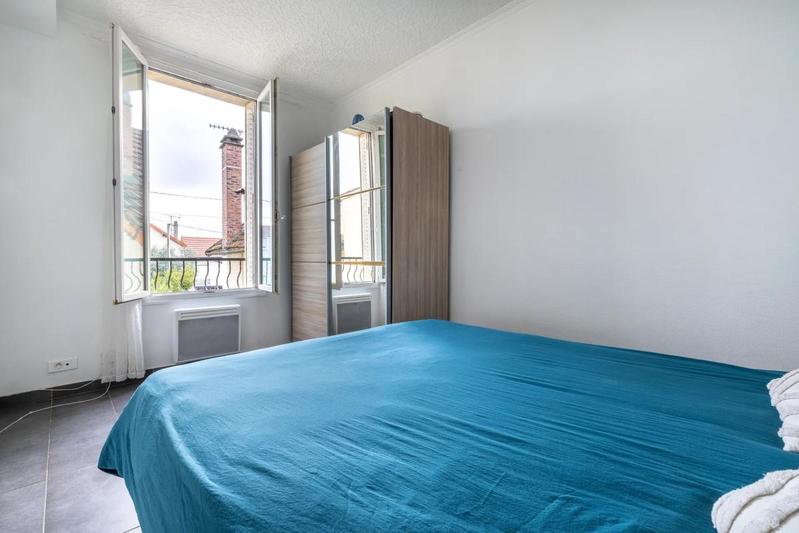 Appartement - 95 m² - 7 pièces