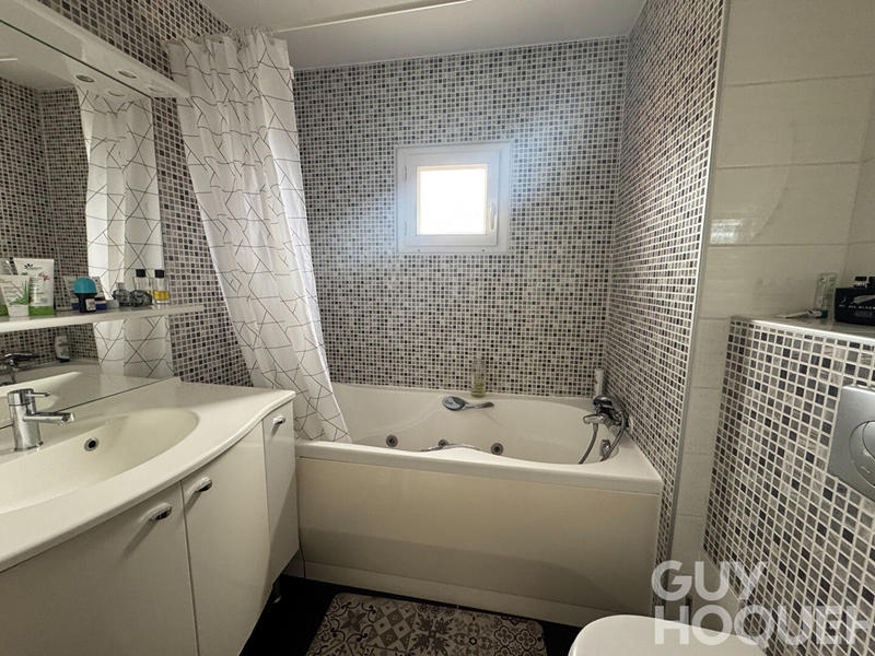 Appartement - 95 m² - 4 pièces