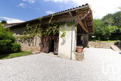 Maison - 249 m² - 7 pièces