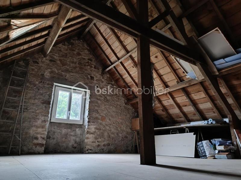 Maison traditionnelle - 108 m² - 5 pièces