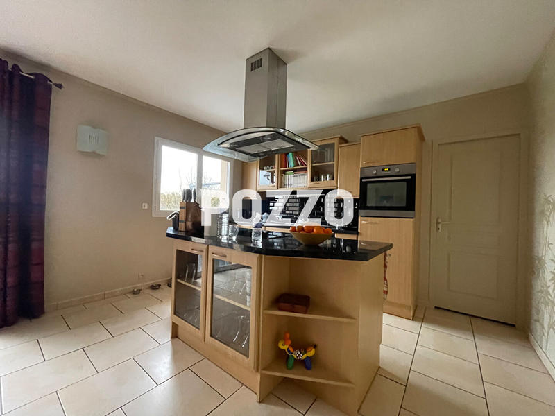 Maison - 218 m² - 7 pièces