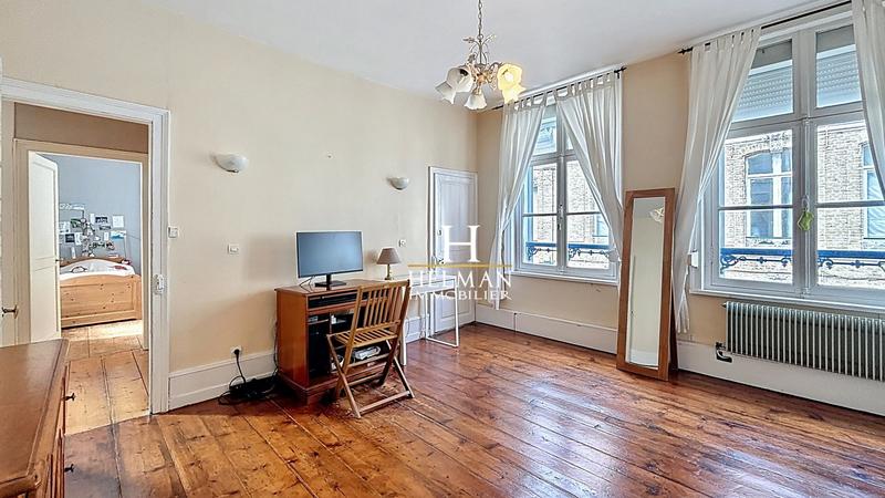 Maison - 296 m² - 8 pièces