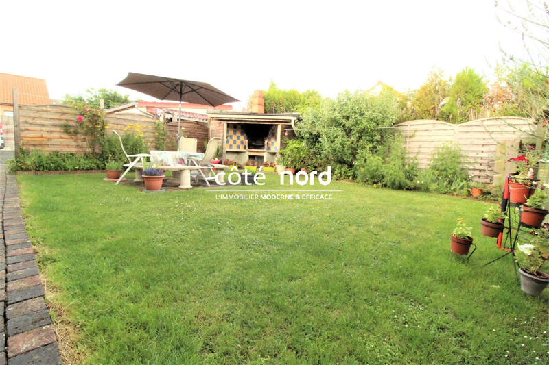 Maison - 325 m² - 8 pièces