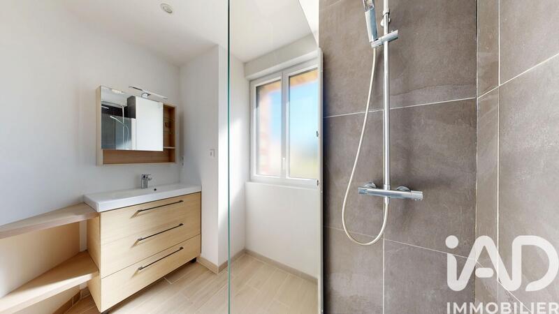 Maison - 171 m² - 6 pièces