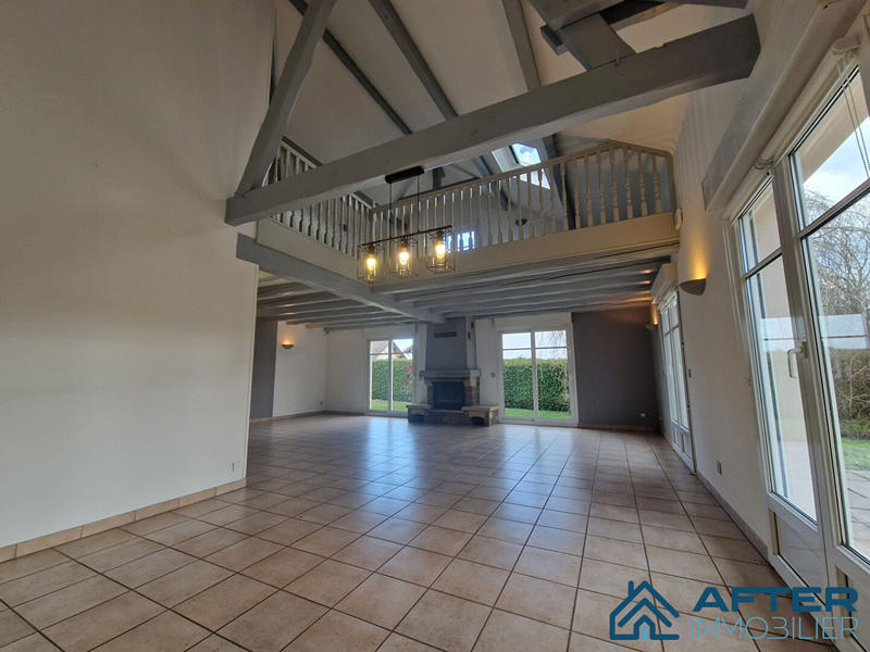 Maison - 259 m² - 7 pièces