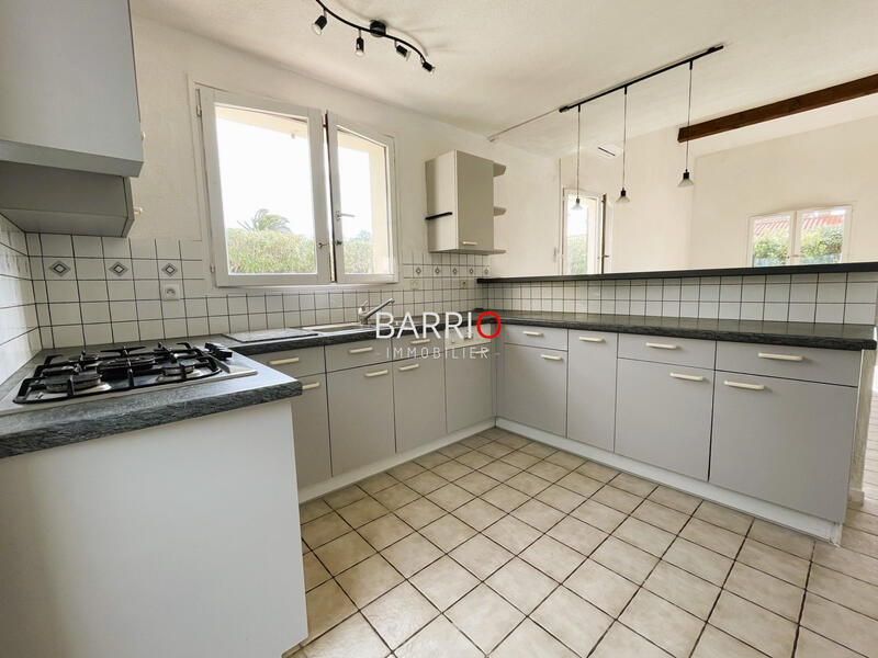 Maison traditionnelle - 83 m² - 4 pièces