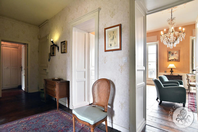 Appartement - 168 m² - 5 pièces